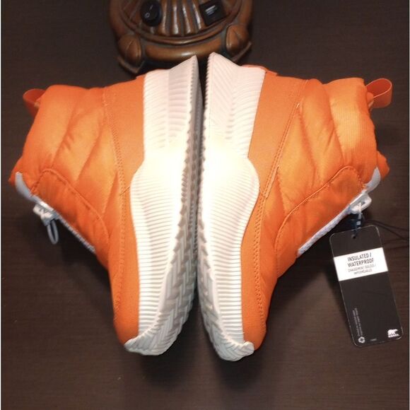 🆕🎉Sorel Out N About Puffy Zip Boots in Heatwave Fawn - Picture 5 of 10